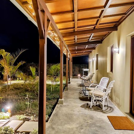Lakaz Kannell - Vanilla Lodge, Secluded Outside Bath & Shower Infinity Pool Cap Malheureux Esterno foto