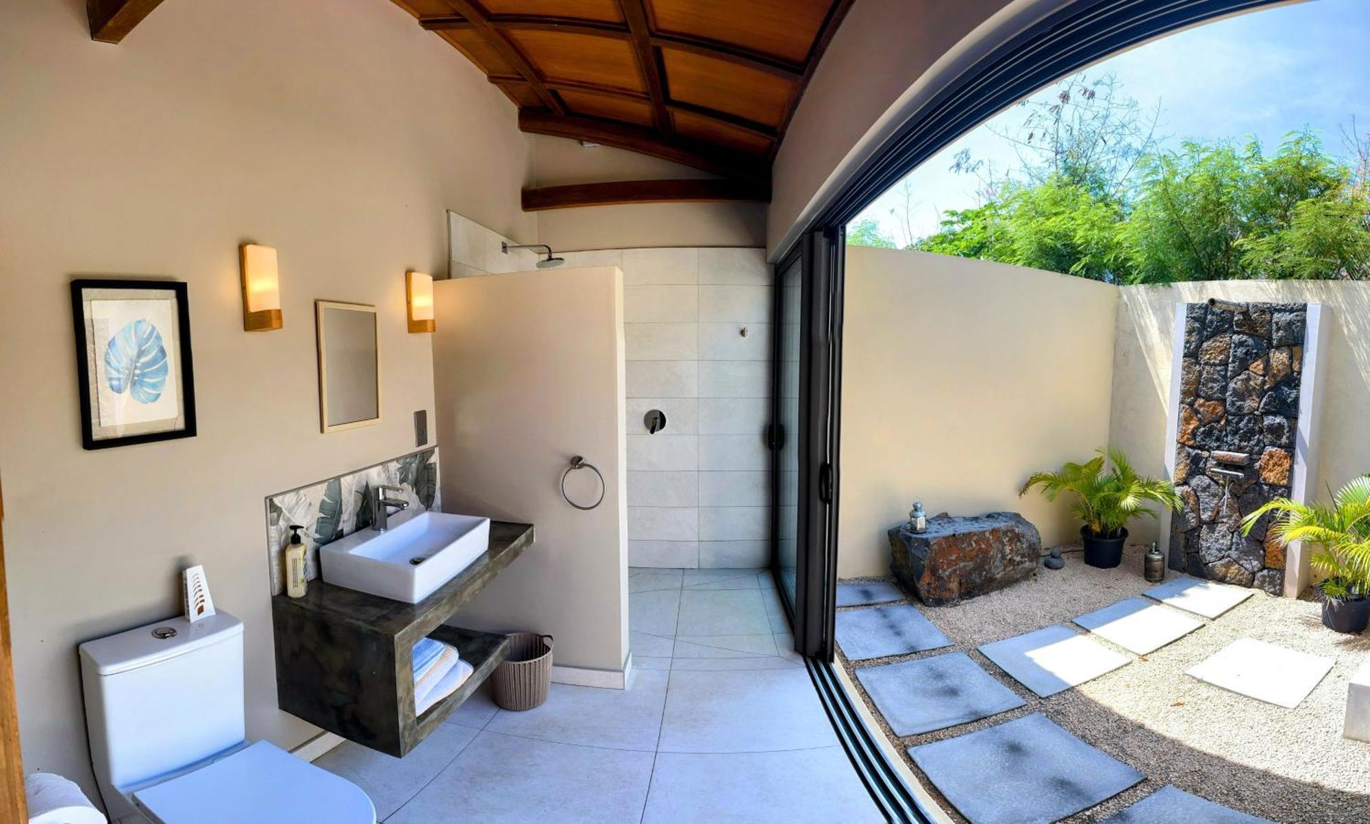 Lakaz Kannell - Vanilla Lodge, Secluded Outside Bath & Shower Infinity Pool Cap Malheureux Esterno foto
