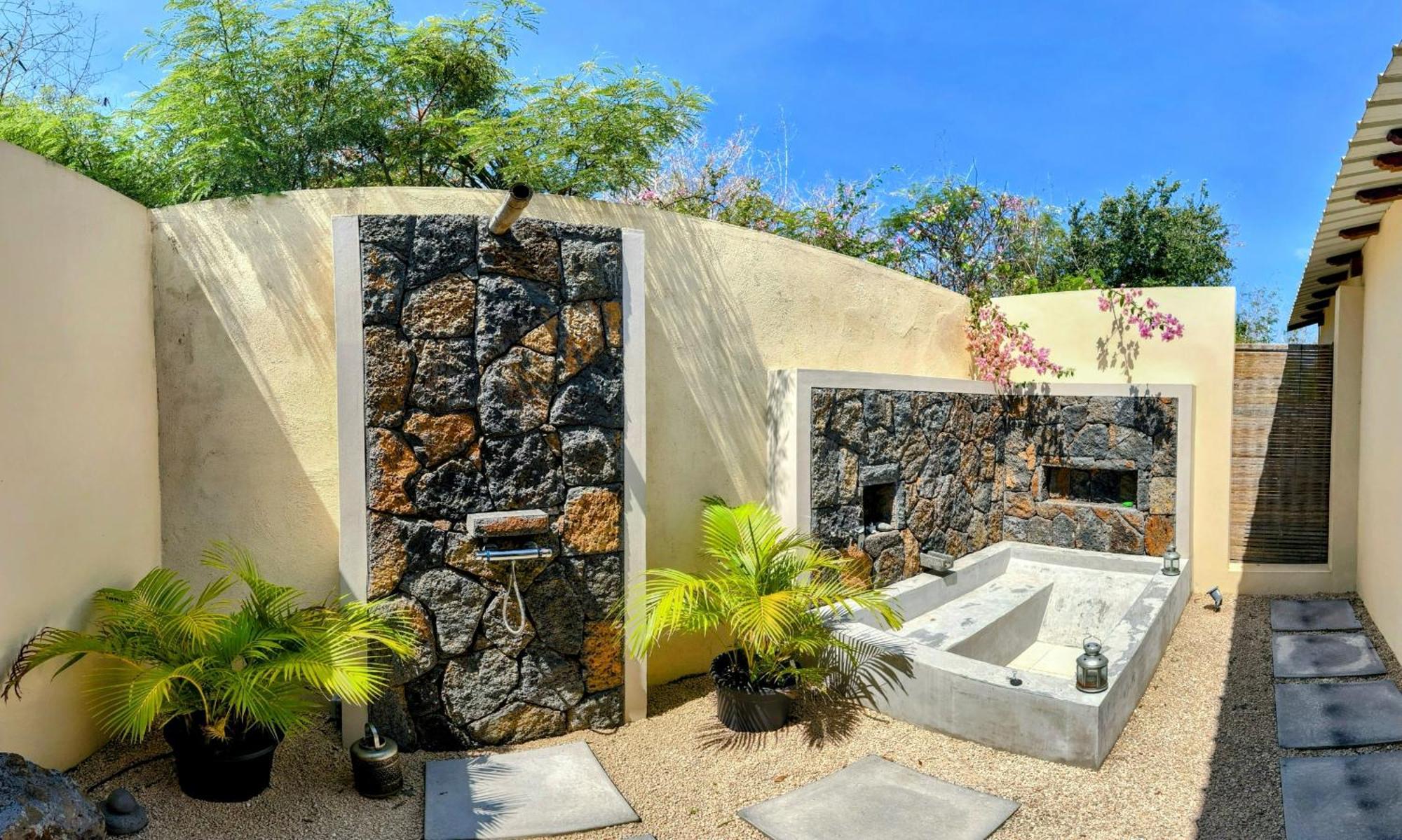 Lakaz Kannell - Vanilla Lodge, Secluded Outside Bath & Shower Infinity Pool Cap Malheureux Esterno foto